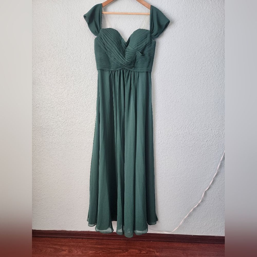 JJs House Green Ruched Gown Sweetheart Neckline
